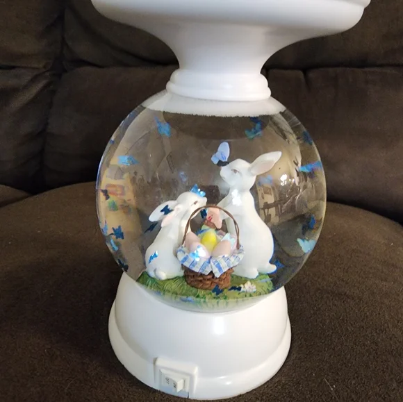 NWT Charming BATH& Body WORKS Bunny RABBIT WITH BUTTERFLIES 3 WICK Candle HOLDER